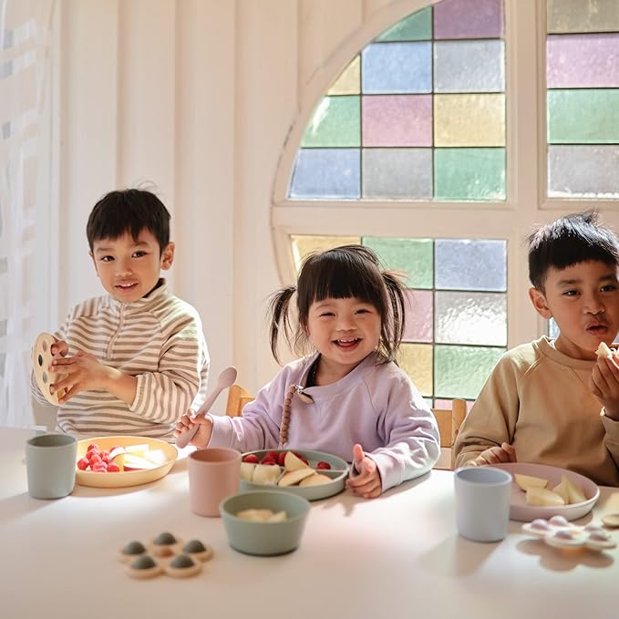 mushie Round Dinnerware Plates for Kids | Made in Denmark - Image 4