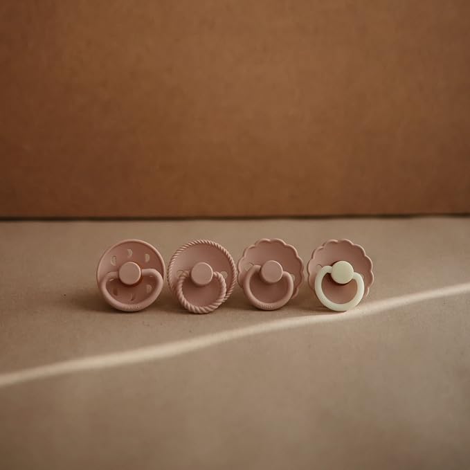 FRIGG Daisy Night Natural Rubber Baby Pacifier | Made in Denmark | BPA-Free - Image 2