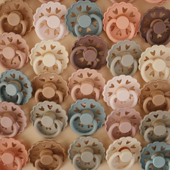 FRIGG Natural Rubber Baby Pacifier 6-Pack Blooming Love | Made in Denmark | - Image 9