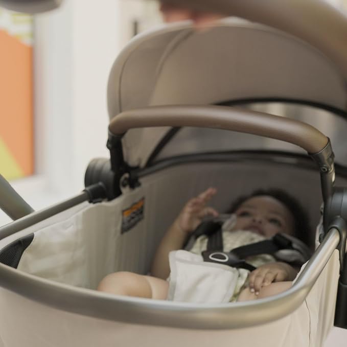 Maxi-Cosi Zelia™ Luxe 5-in-1 Modular Travel System in New Hope Black - Image 24