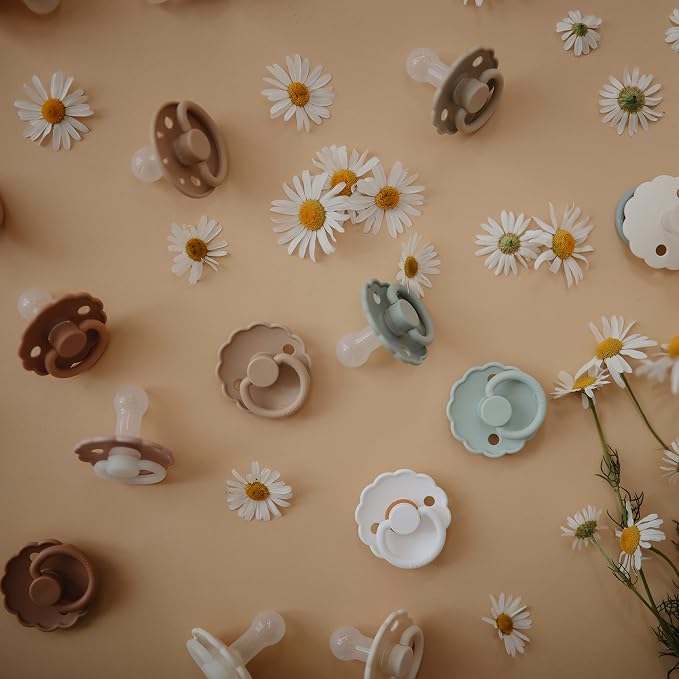 FRIGG Daisy SilkySoft Silicone Baby Pacifier | Made in Denmark | BPA-Free - Image 3
