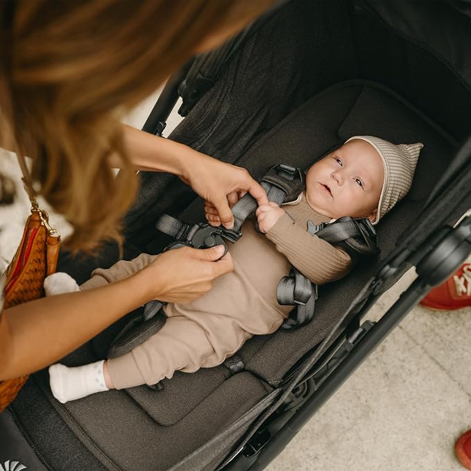 Ergobaby Metro 3 Deluxe Baby Stroller - Image 5