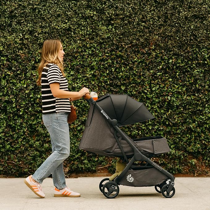 Ergobaby Metro 3 Deluxe Baby Stroller - Image 4